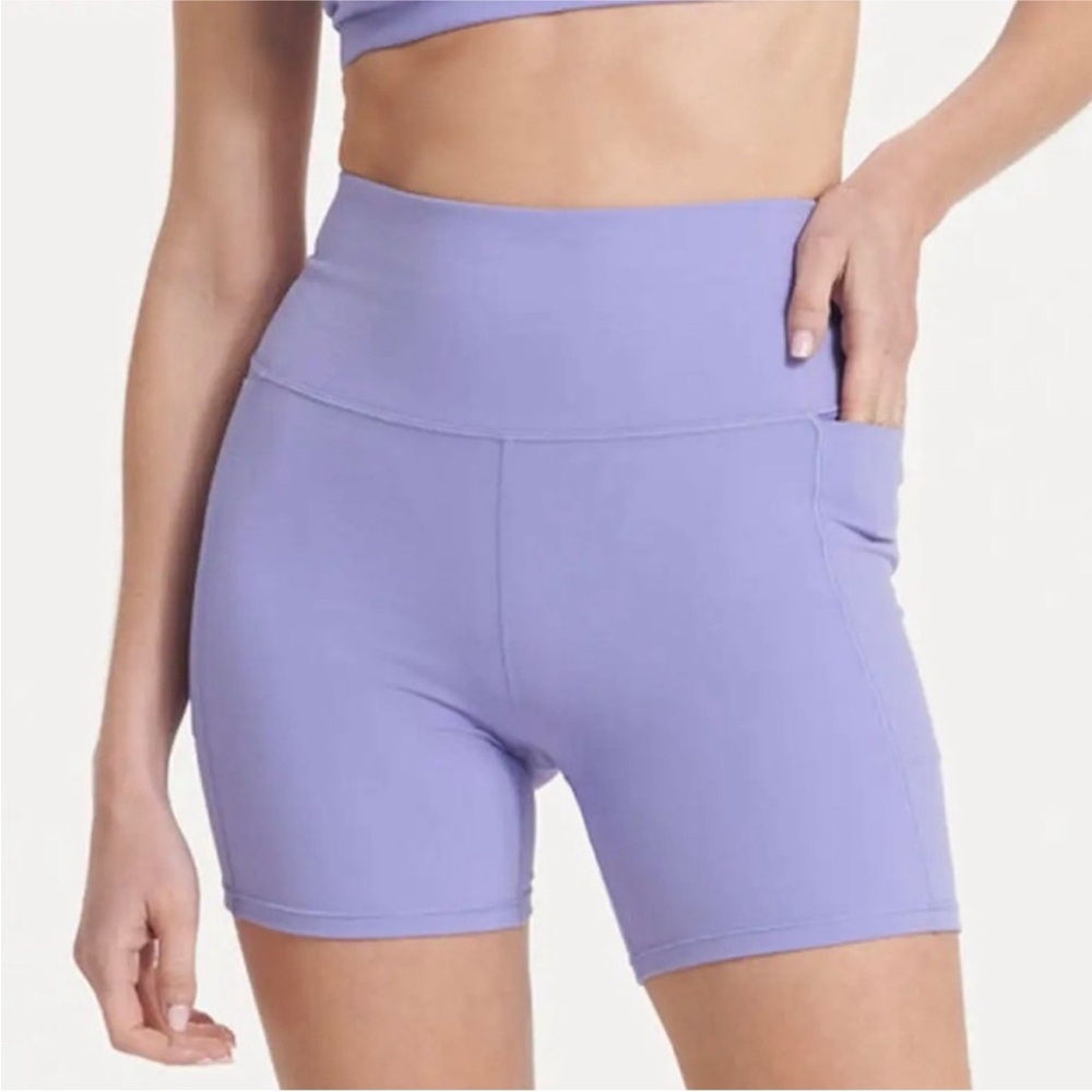 Vuori Studio Pocket Shorts